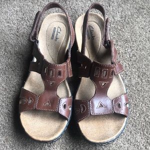 Brand New Clark’s Leather Sandals - size 8.5